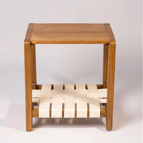 Mesa auxiliar_01/ Trama en Madera natural, Uruguay | Kurio Project